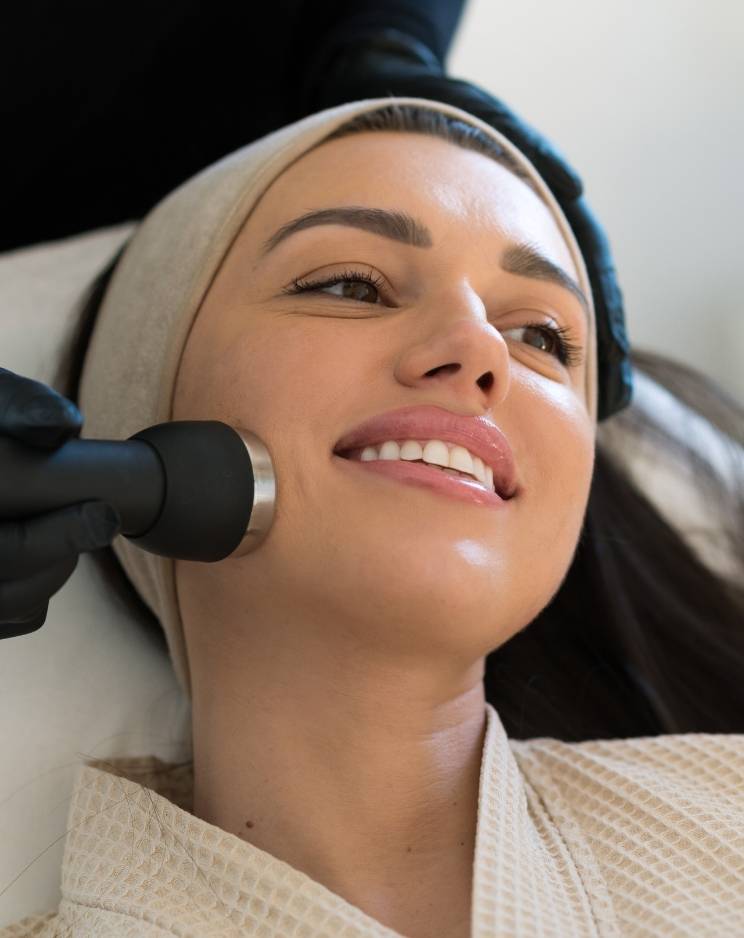 Hydrafacial Works & Its Benefits